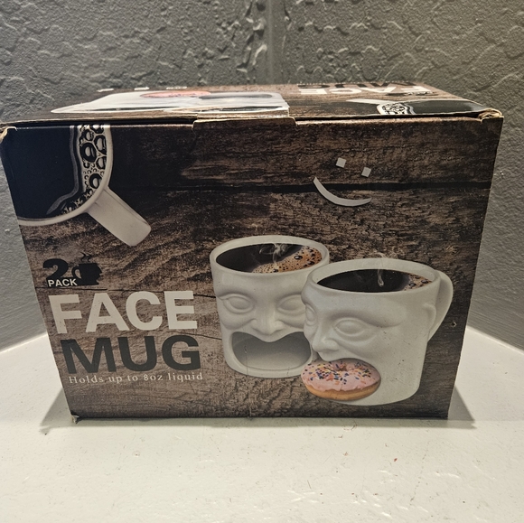 Two Matching Face Coffee Mugs Cordon Bleu - Picture 3 of 5